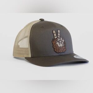 Bigfoot peace hat